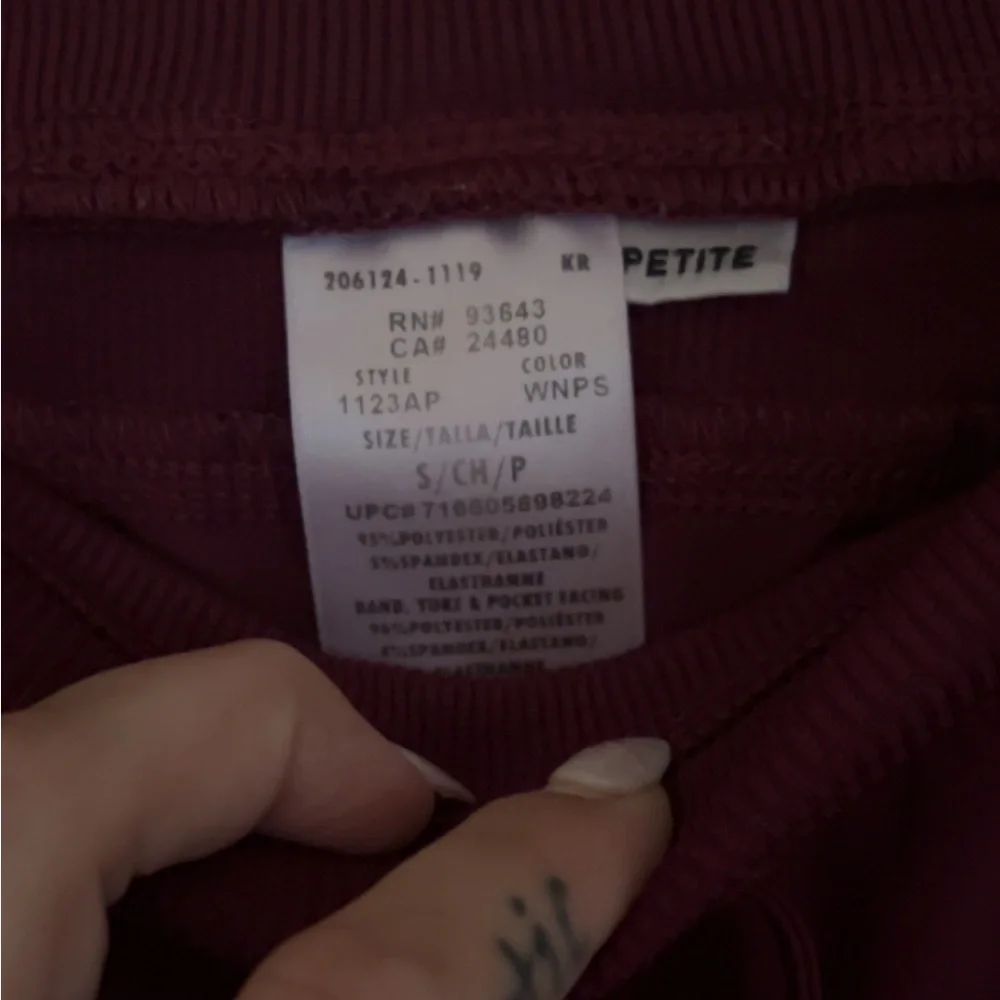 Women's V-Neck Scrub Top M bottoms S petite - Picture 4 of 5